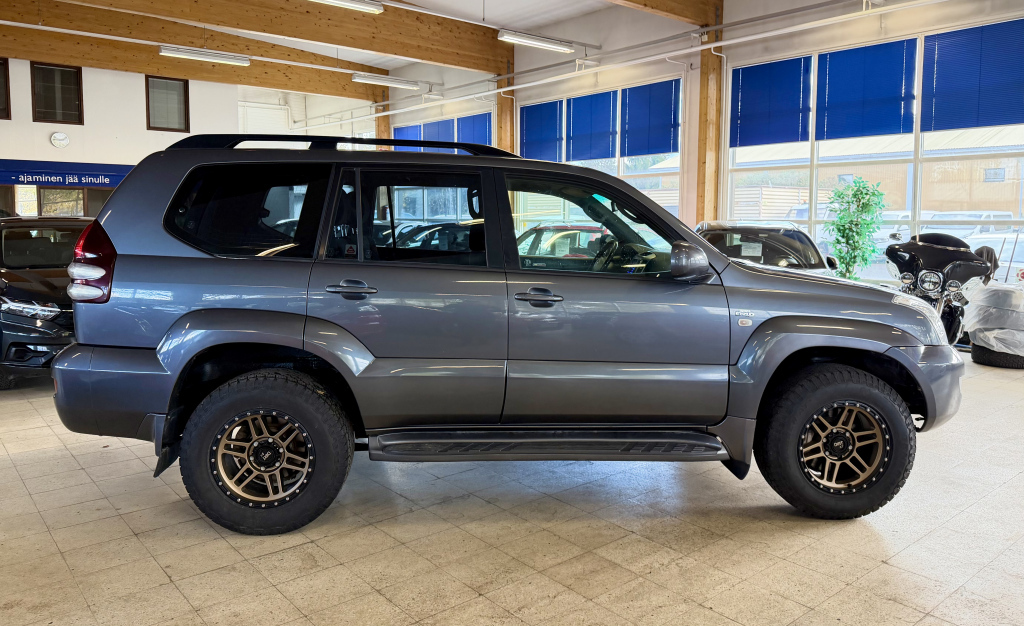Toyota Land Cruiser vaihtoauto