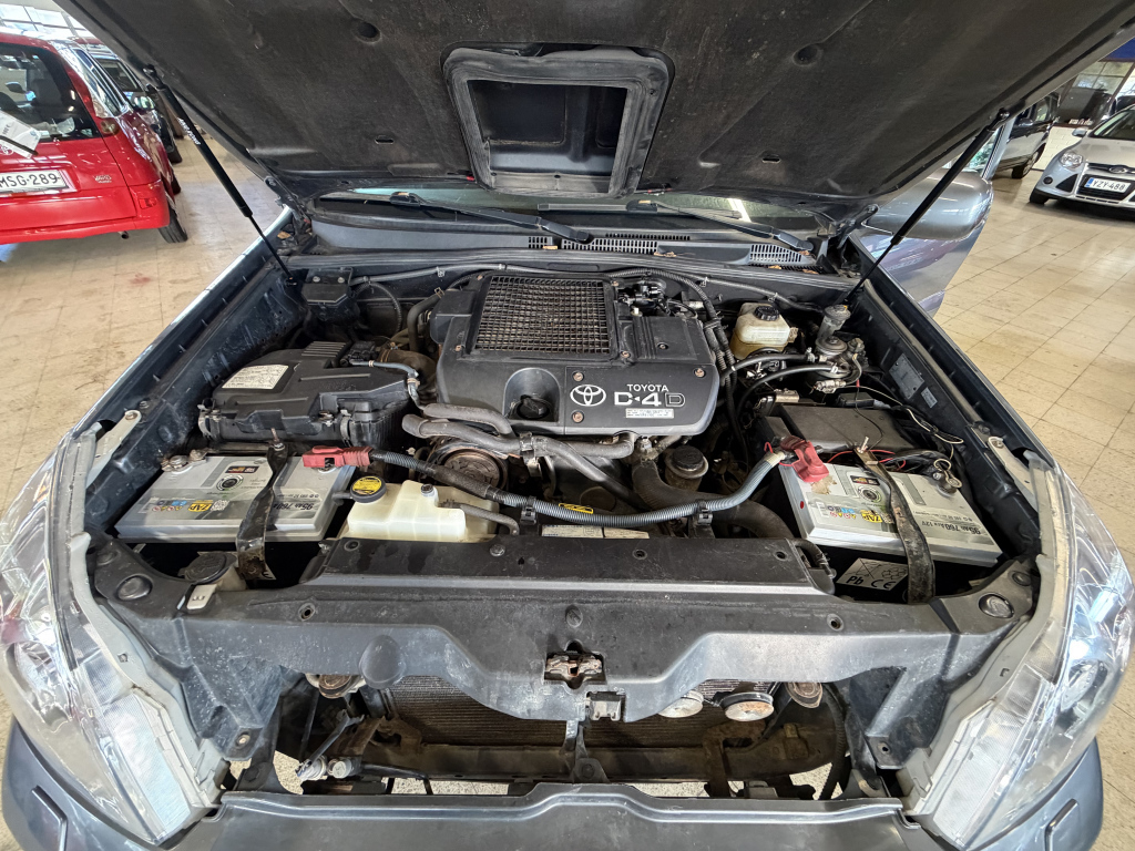 Toyota Land Cruiser vaihtoauto