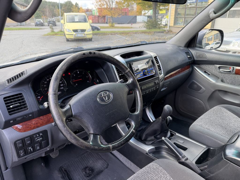 Toyota Land Cruiser vaihtoauto