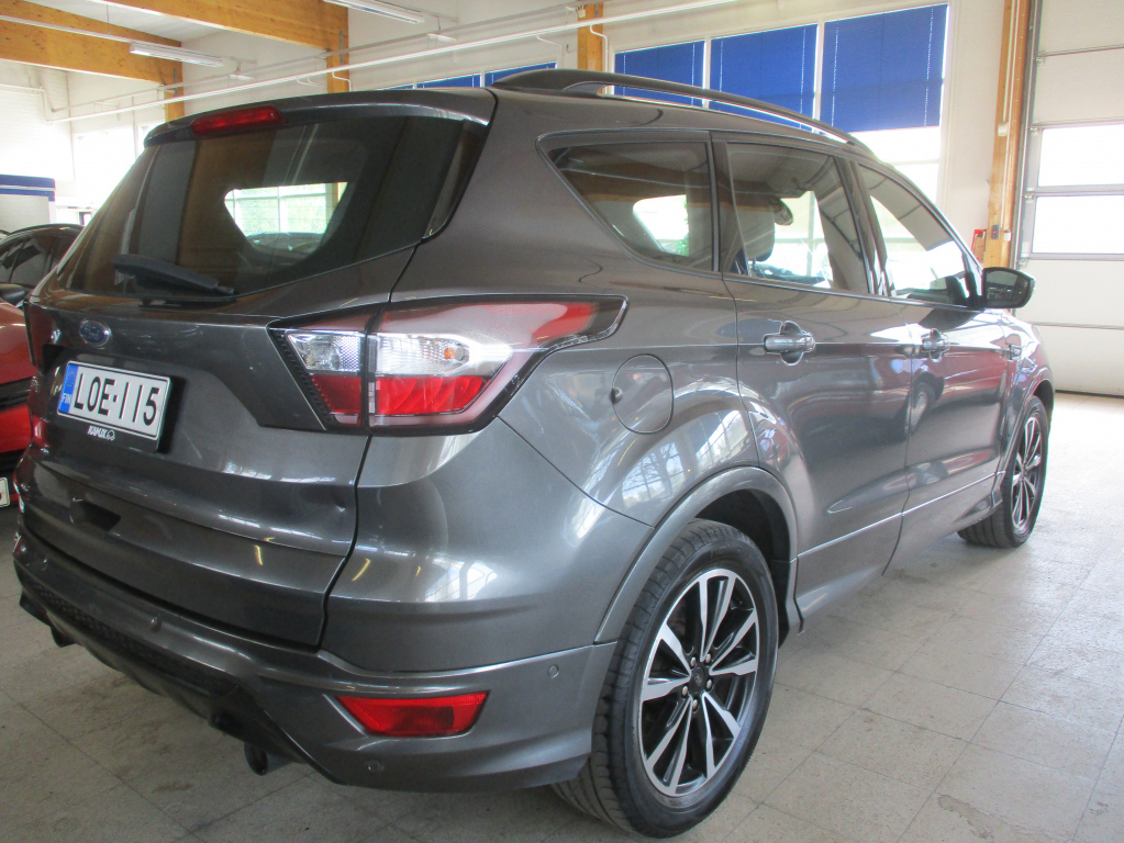 Ford Kuga vaihtoauto