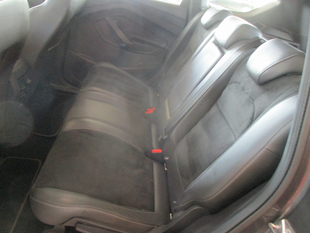 Ford Kuga vaihtoauto