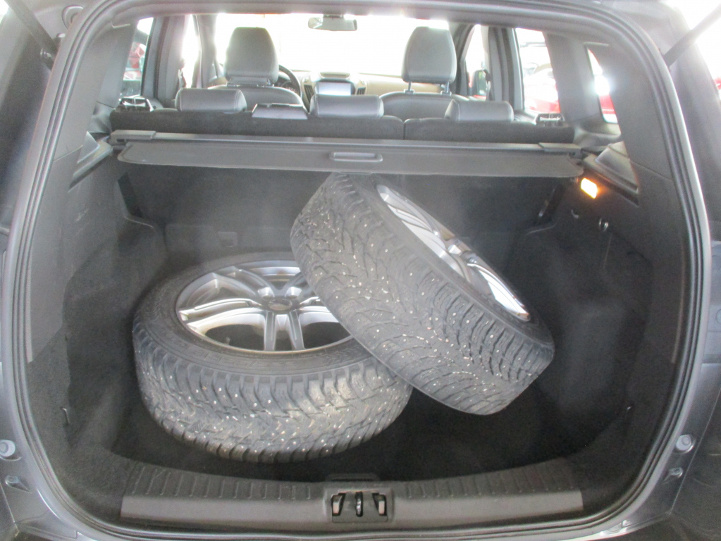 Ford Kuga vaihtoauto