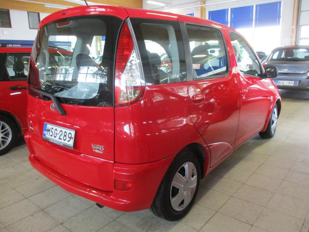 Toyota Yaris vaihtoauto