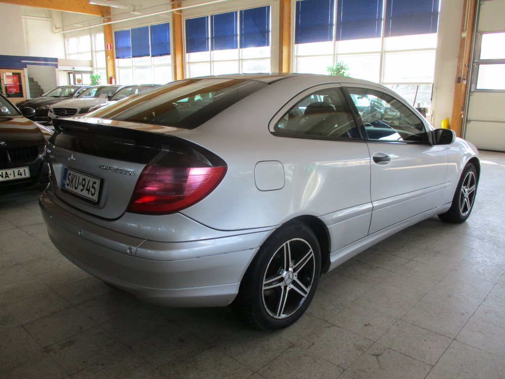 Mercedes-Benz C vaihtoauto