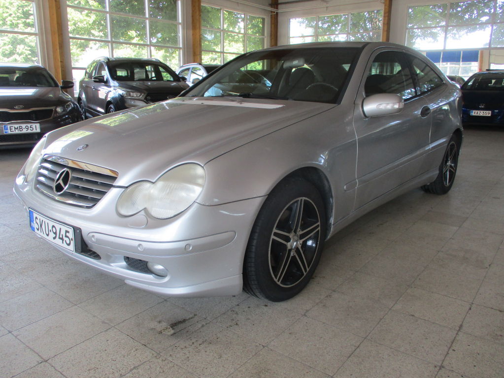Mercedes-Benz C vaihtoauto