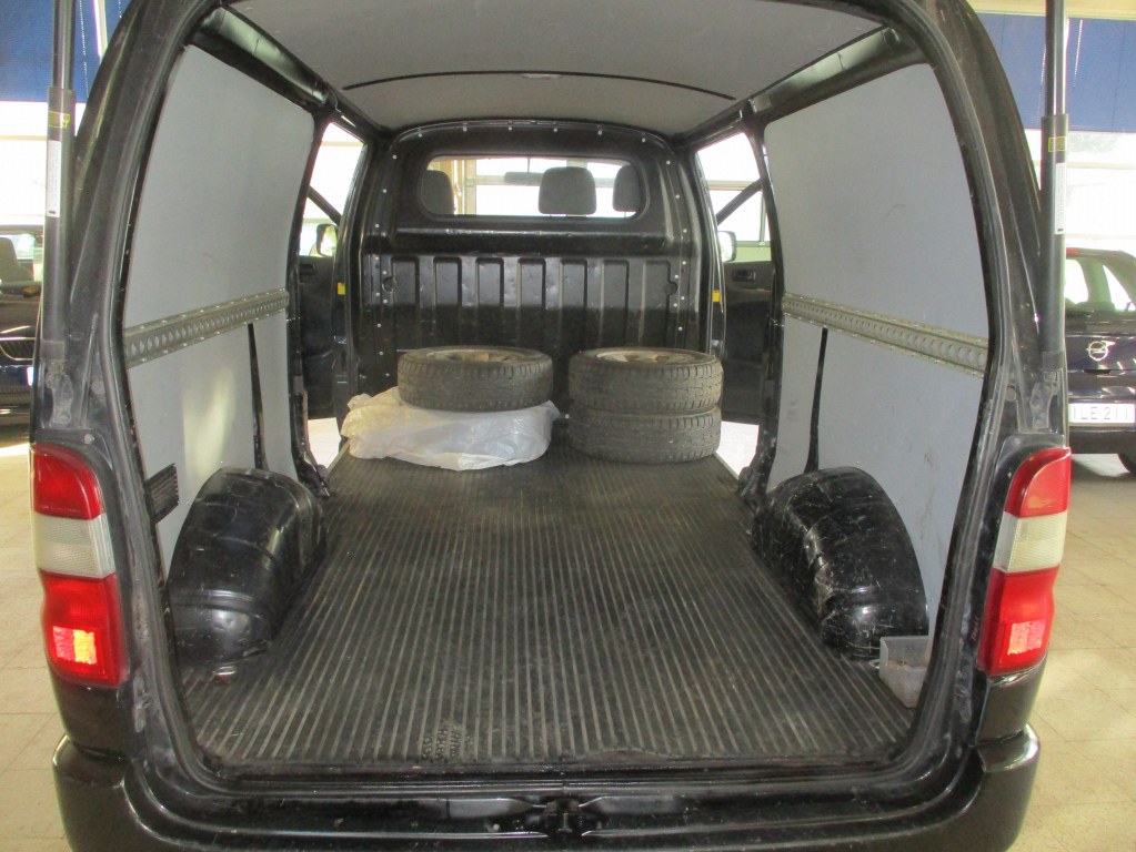 Toyota Hiace vaihtoauto