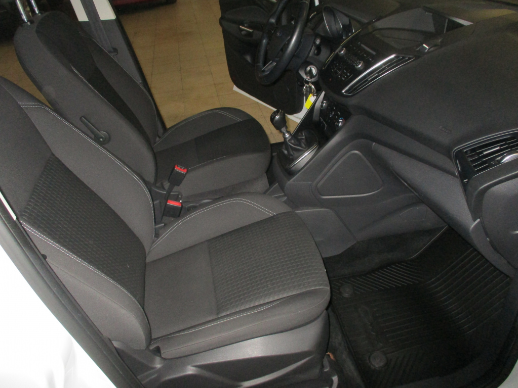 Ford Grand C-MAX vaihtoauto