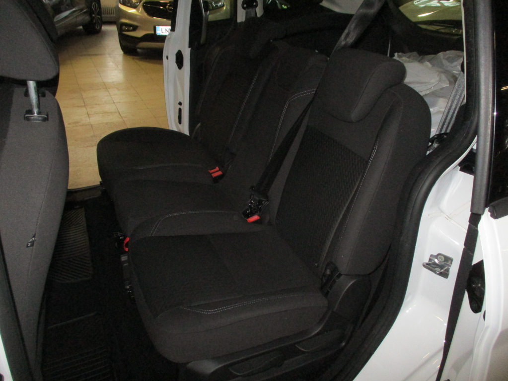 Ford Grand C-MAX vaihtoauto