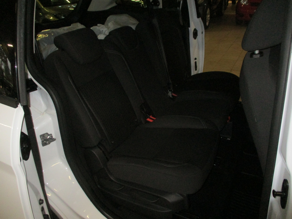 Ford Grand C-MAX vaihtoauto
