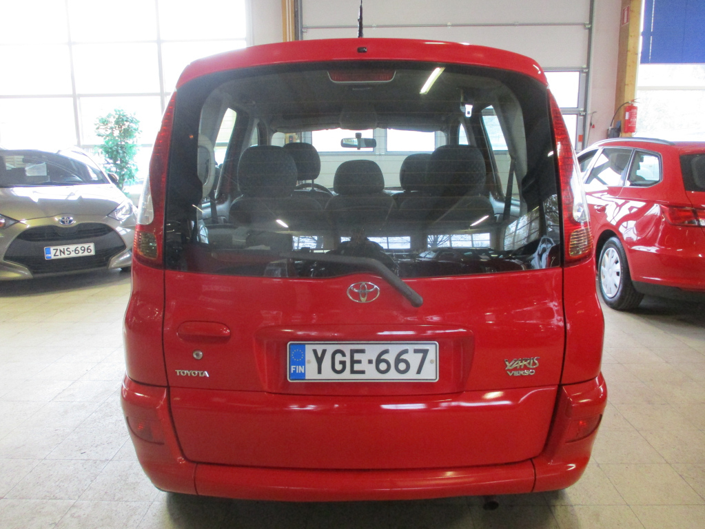 Toyota Yaris vaihtoauto