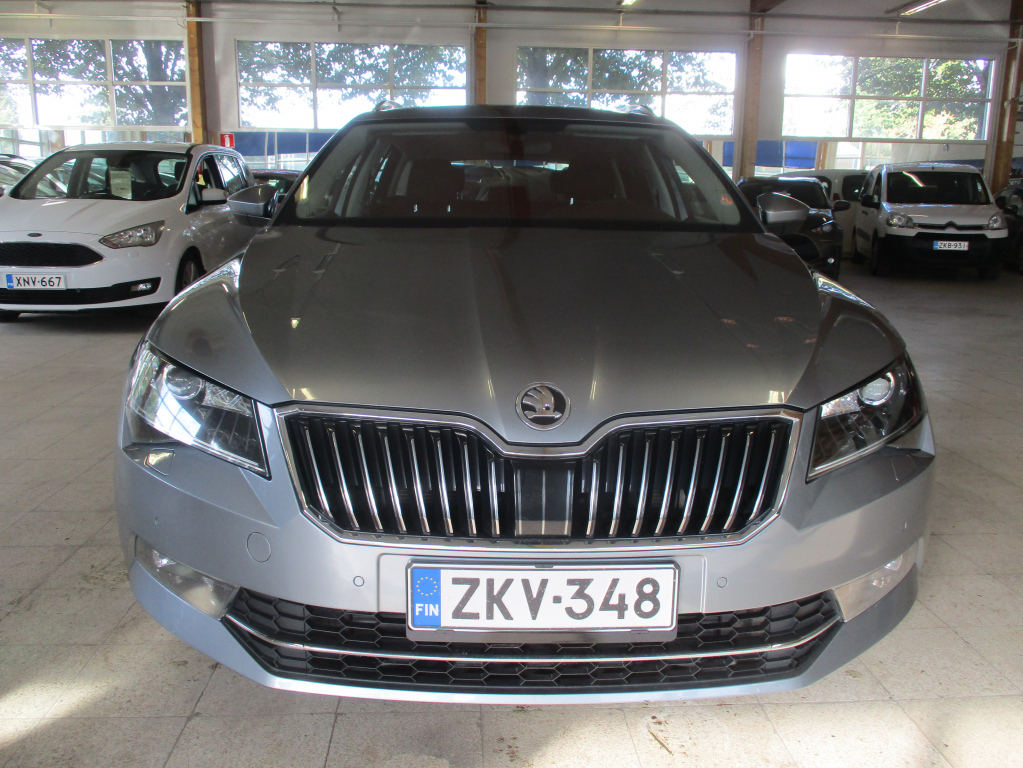 Skoda Superb vaihtoauto