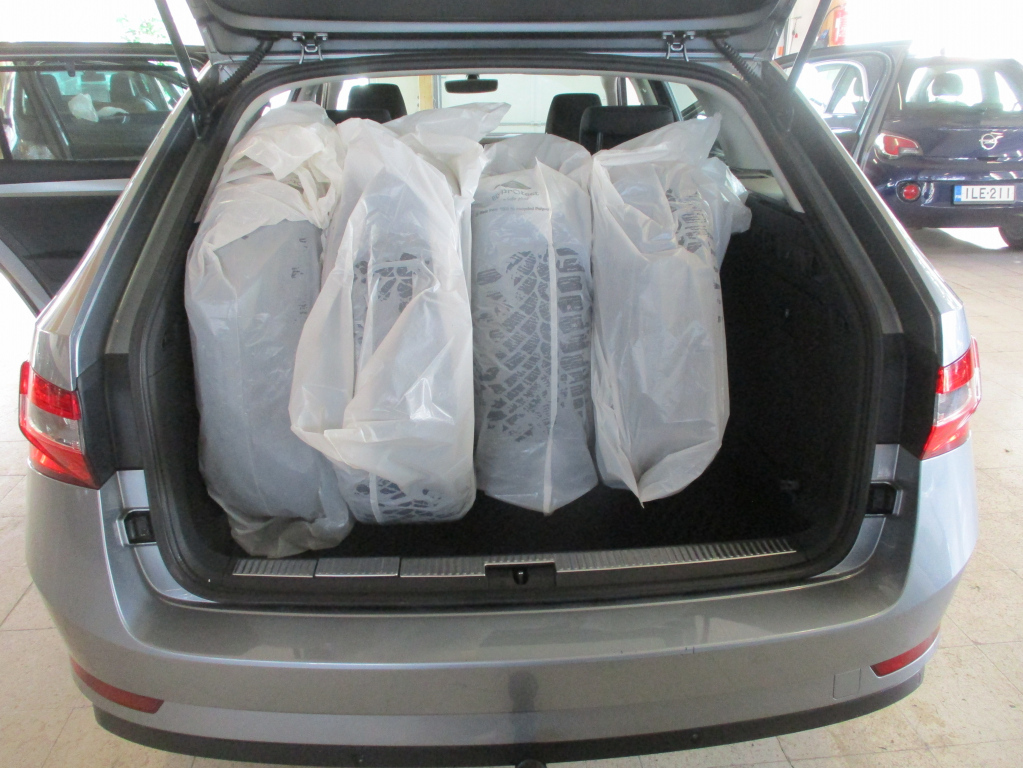 Skoda Superb vaihtoauto