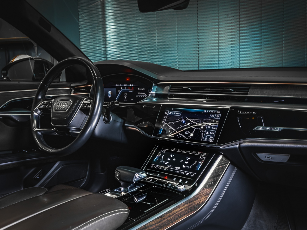 Audi A8 vaihtoauto