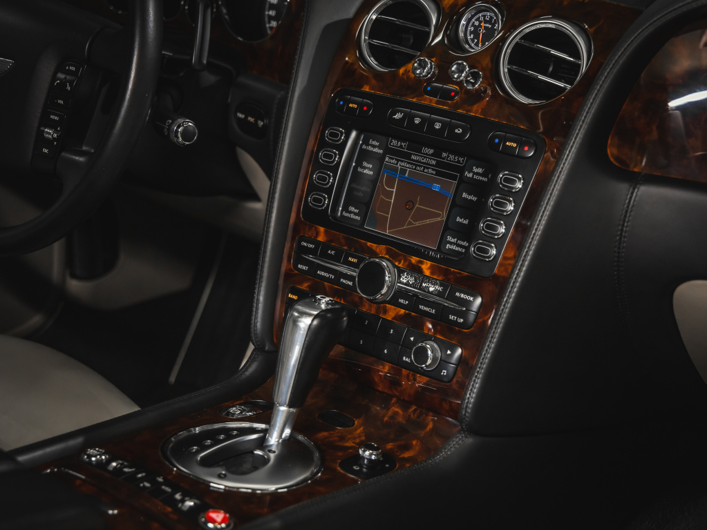 Bentley Continental vaihtoauto