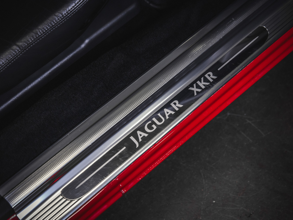Jaguar XKR vaihtoauto
