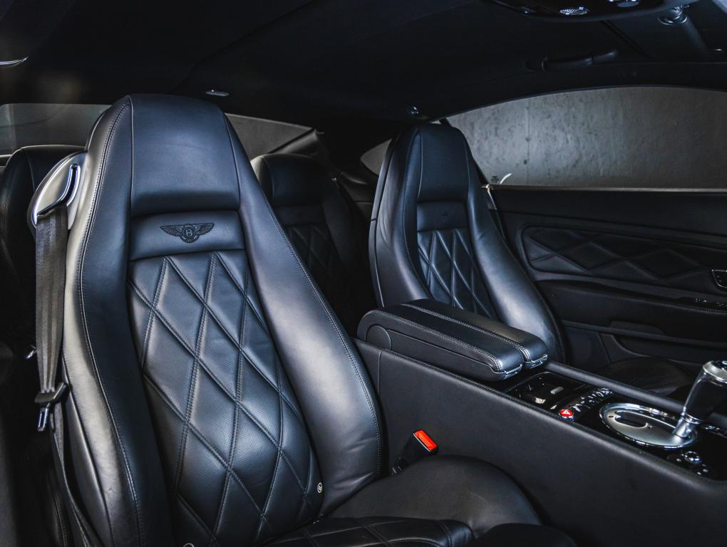 Bentley Continental vaihtoauto