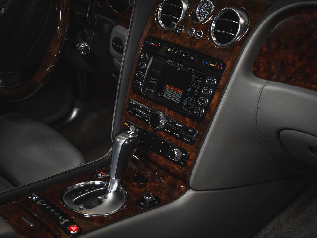 Bentley Flying Spur vaihtoauto