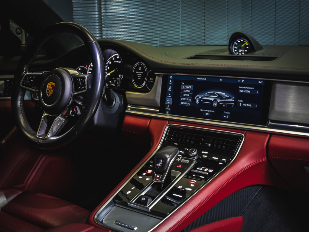 Porsche Panamera vaihtoauto