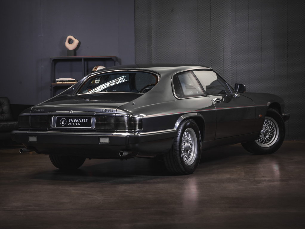 Jaguar XJS vaihtoauto