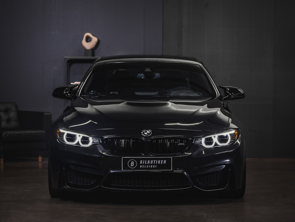 BMW M4 vaihtoauto