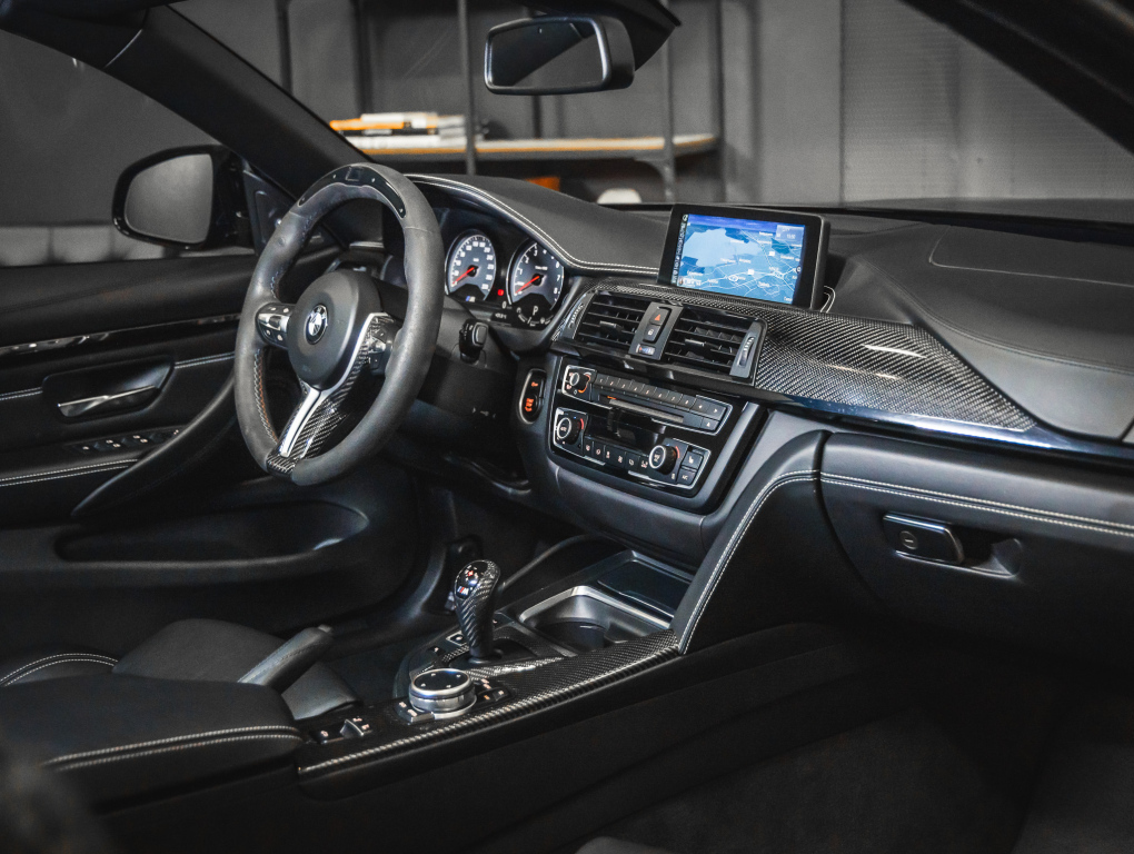 BMW M4 vaihtoauto
