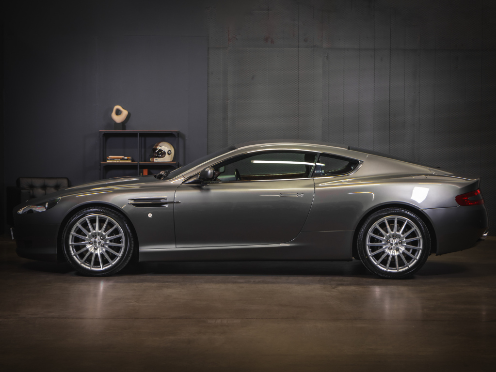 Aston Martin DB9 vaihtoauto