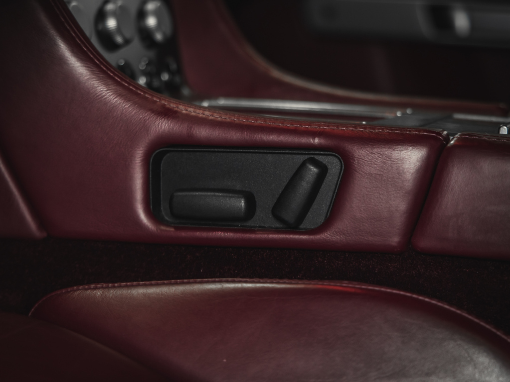 Aston Martin DB9 vaihtoauto