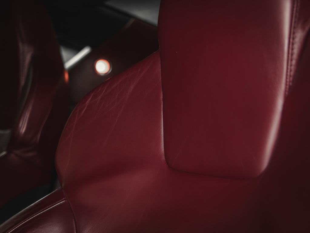 Aston Martin DB9 vaihtoauto