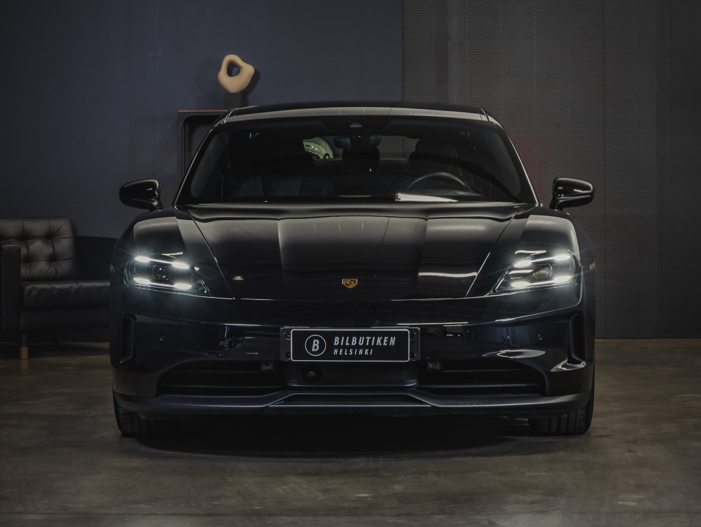 Porsche Taycan vaihtoauto