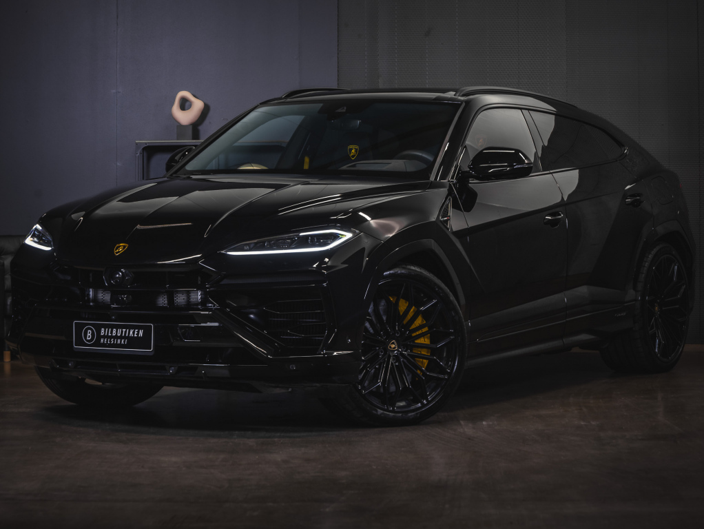 Lamborghini Urus vaihtoauto
