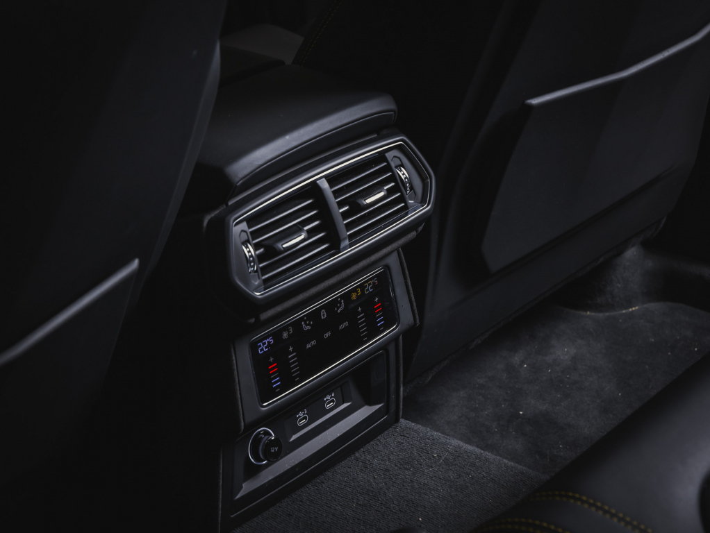 Lamborghini Urus vaihtoauto