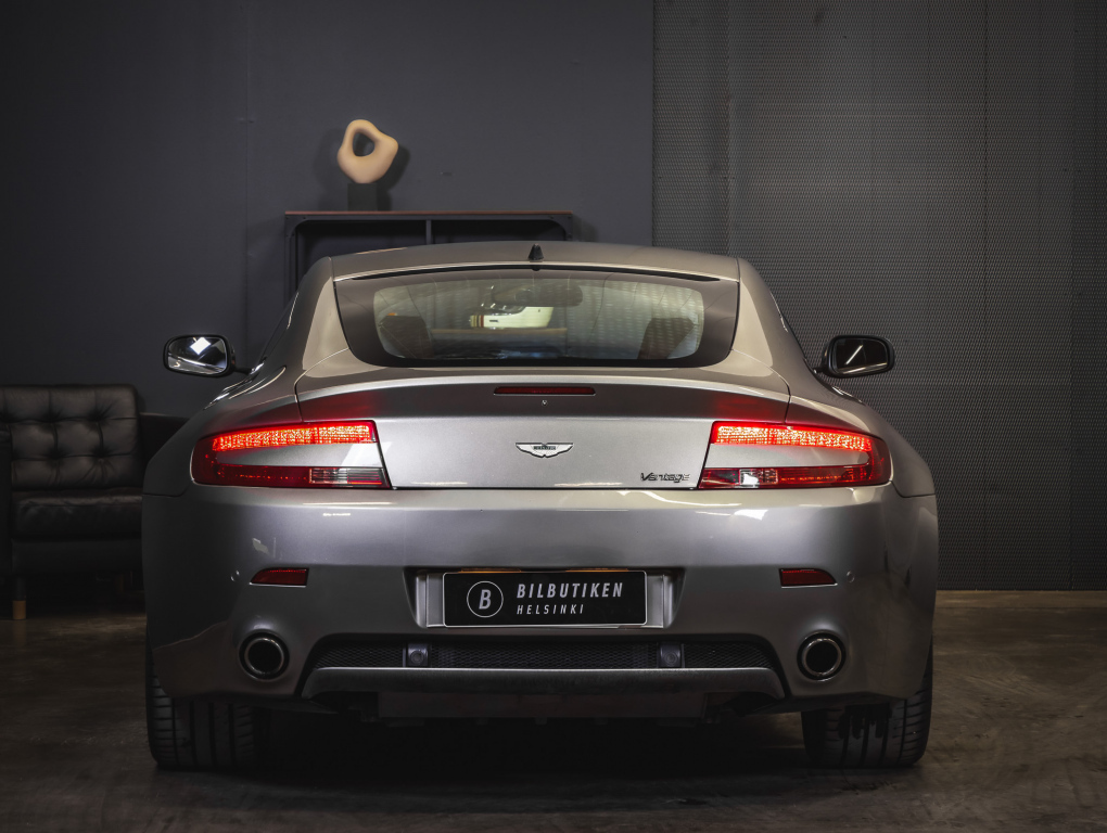Aston Martin Vantage vaihtoauto