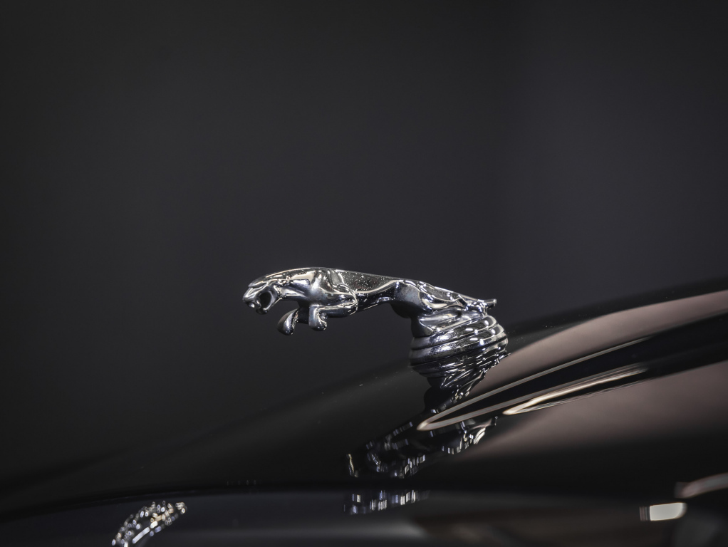 Jaguar XJR vaihtoauto