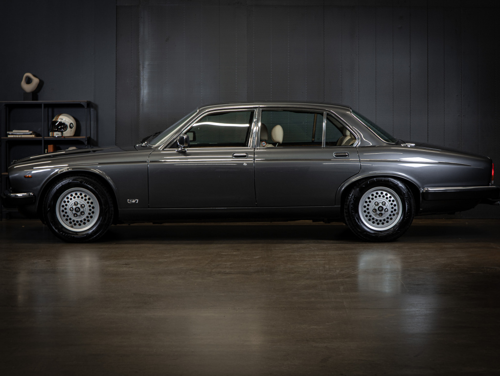 Jaguar Daimler vaihtoauto