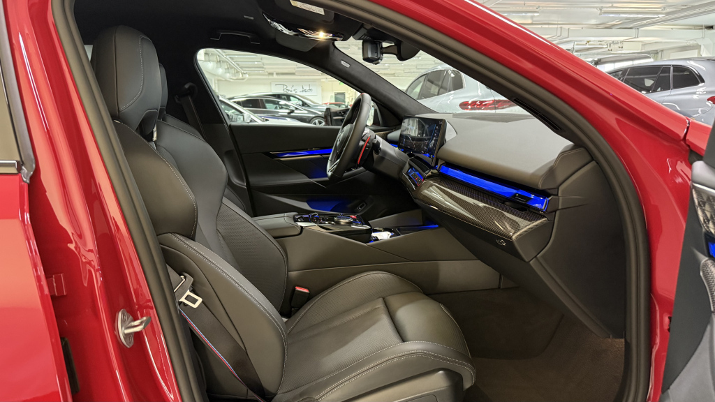 BMW M5 vaihtoauto