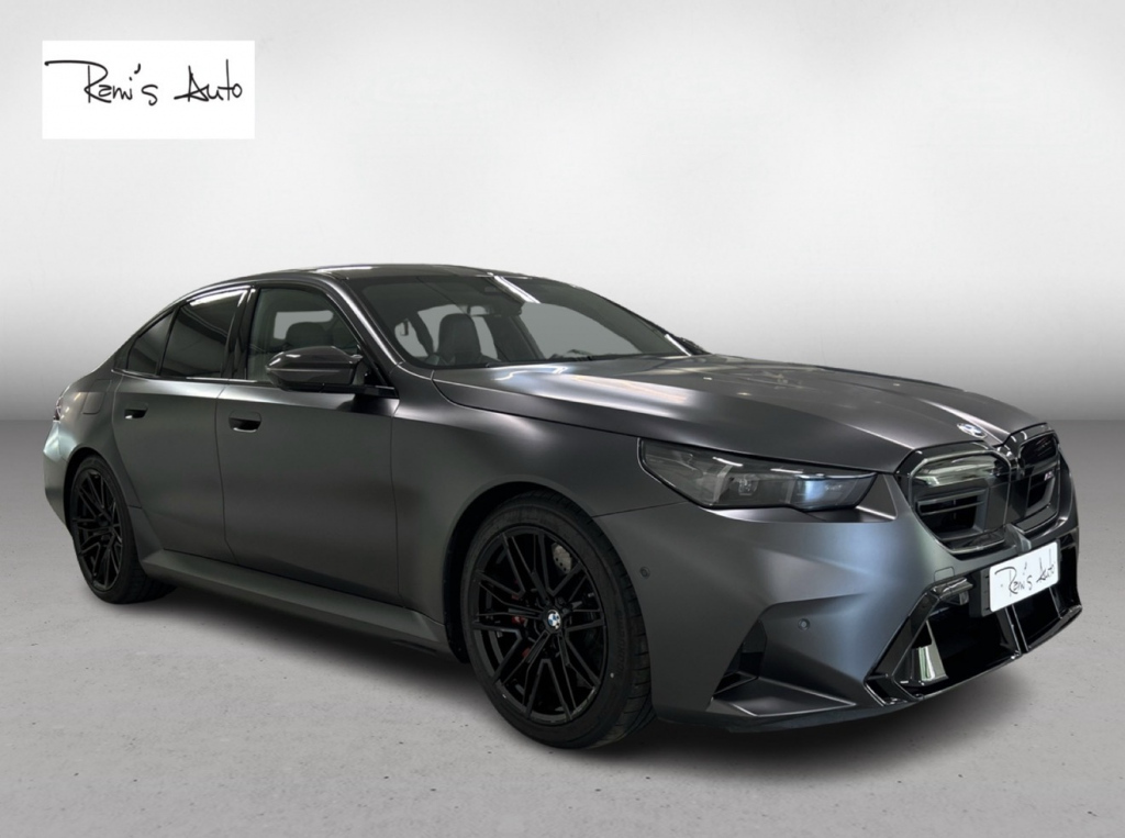 BMW M5 vaihtoauto
