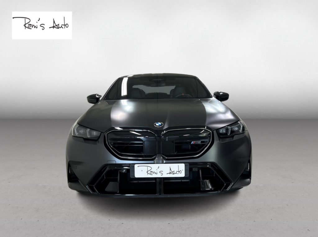 BMW M5 vaihtoauto