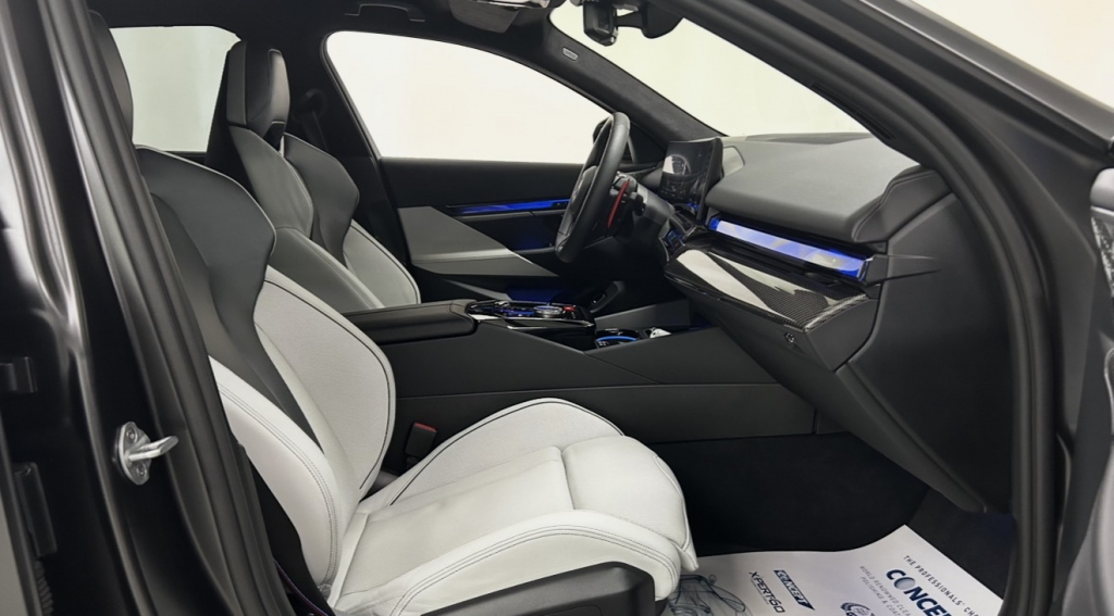 BMW M5 vaihtoauto