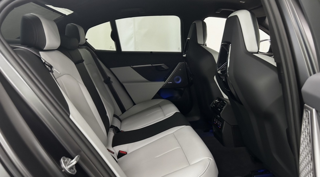 BMW M5 vaihtoauto