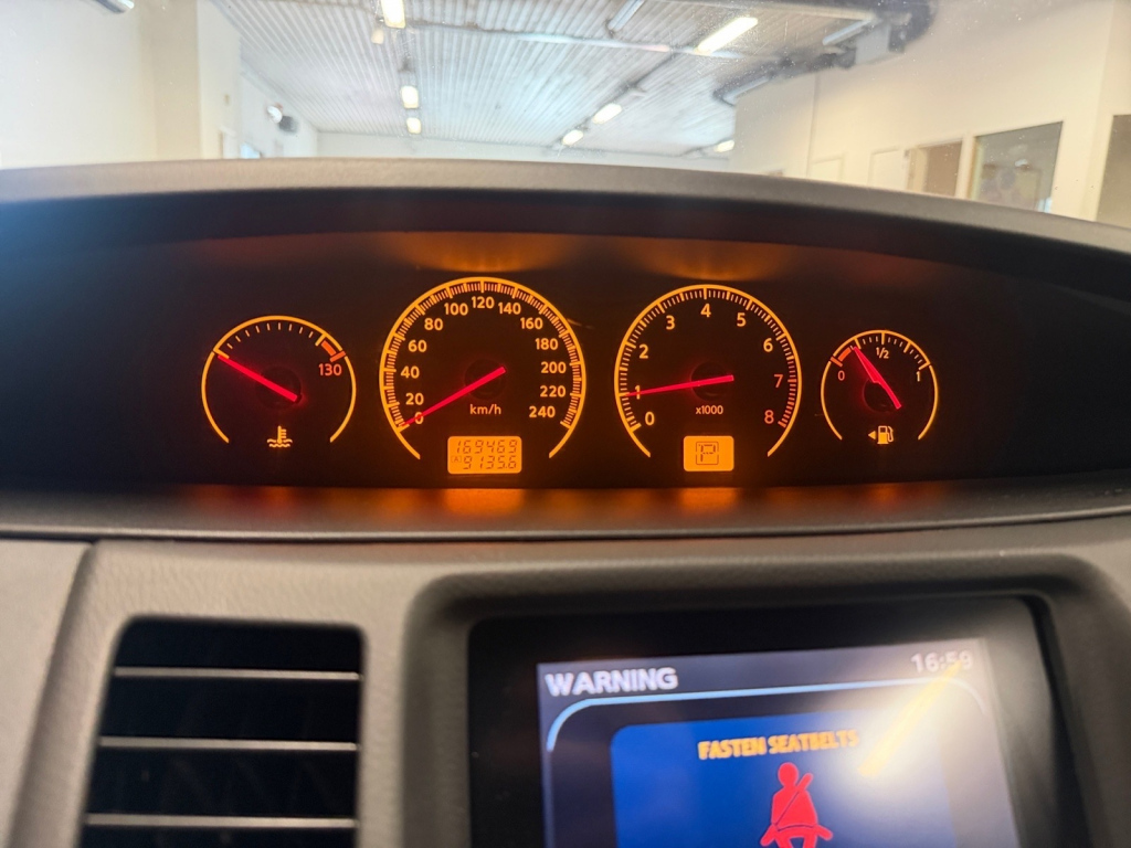 Nissan Primera vaihtoauto
