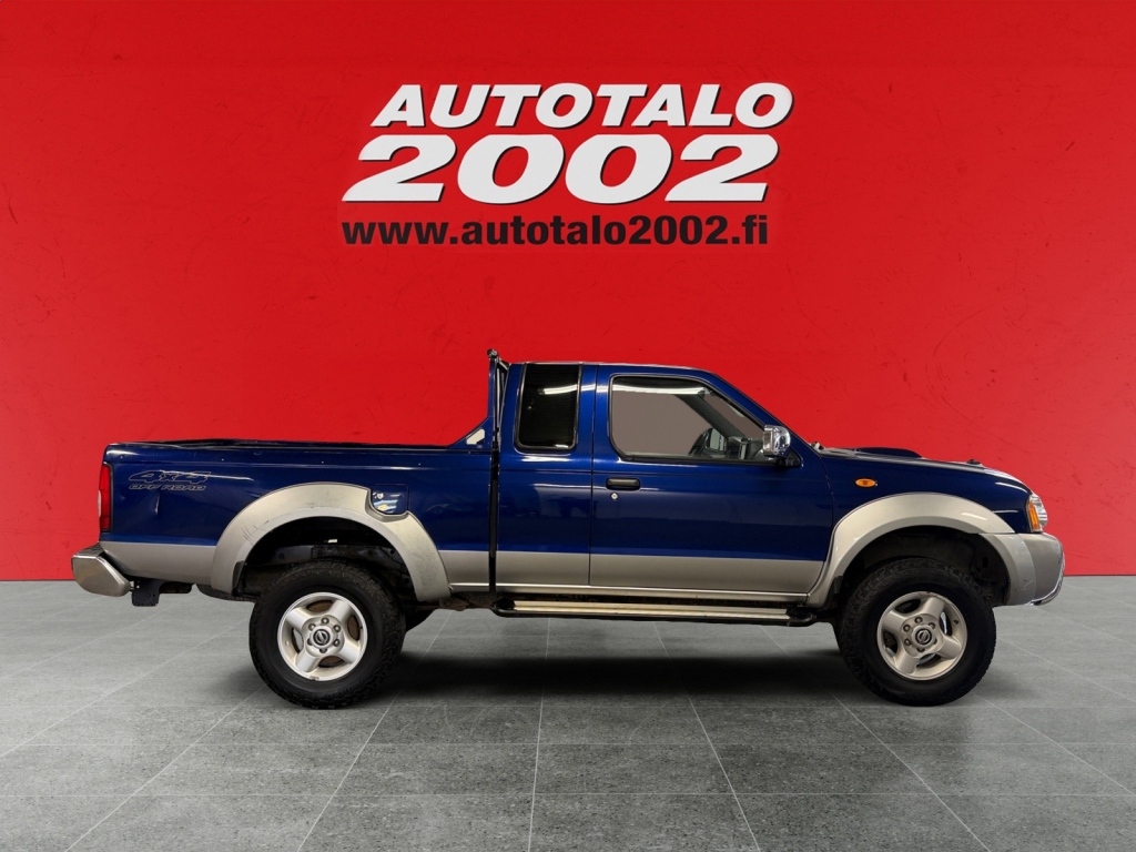 Nissan NP300 vaihtoauto