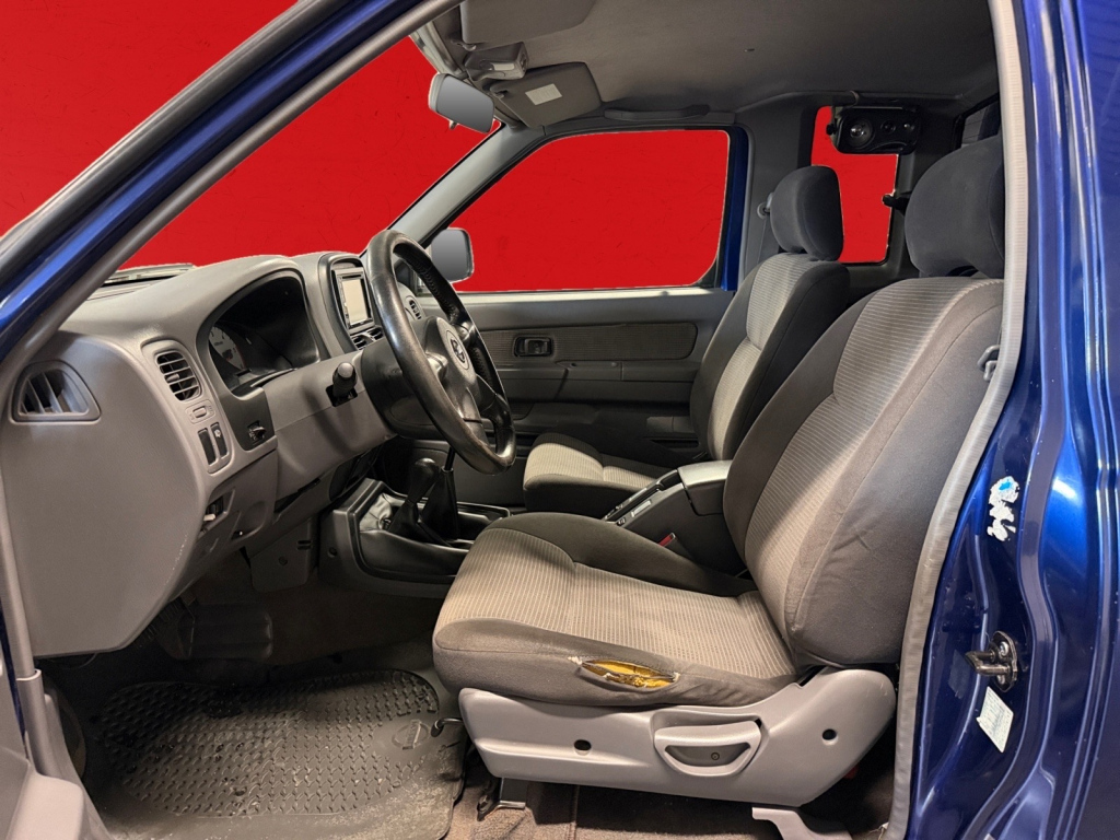 Nissan NP300 vaihtoauto