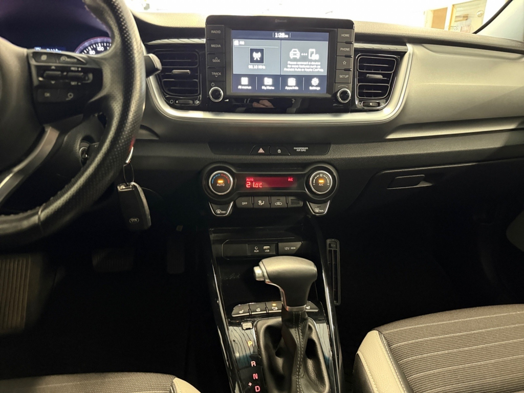 Kia Stonic vaihtoauto
