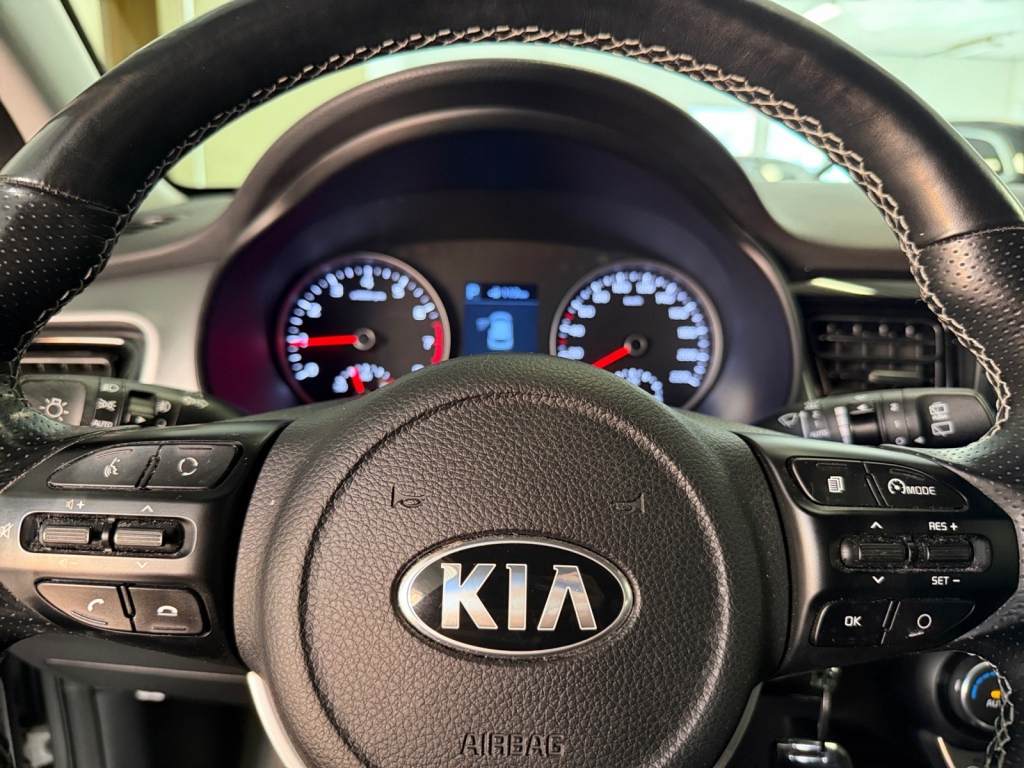 Kia Stonic vaihtoauto