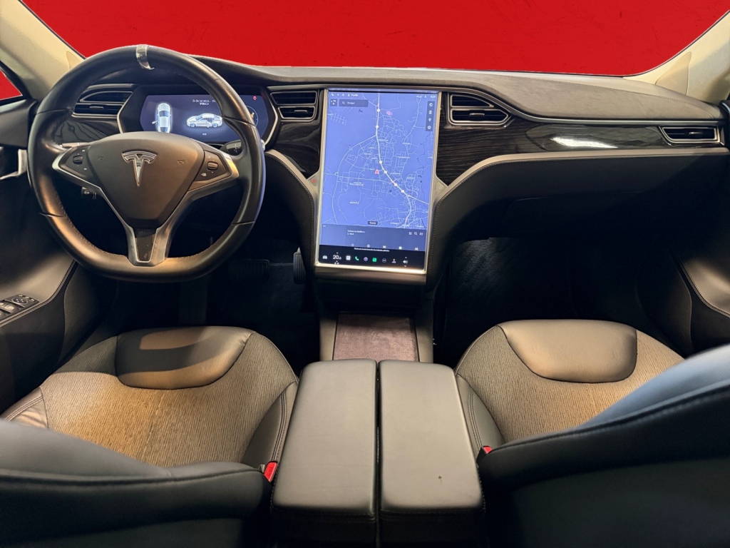 Tesla Model S vaihtoauto