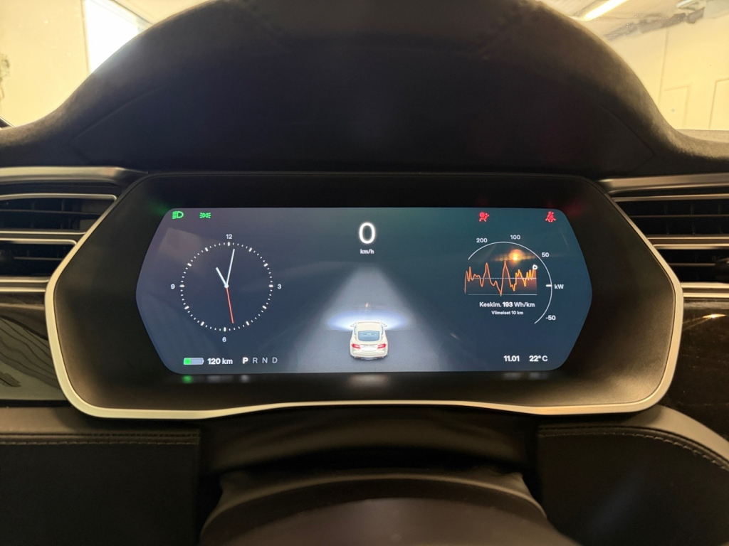 Tesla Model S vaihtoauto