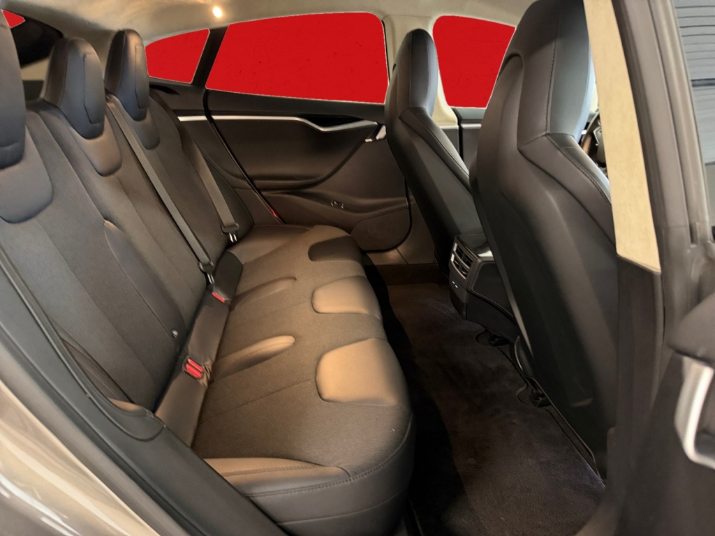 Tesla Model S vaihtoauto