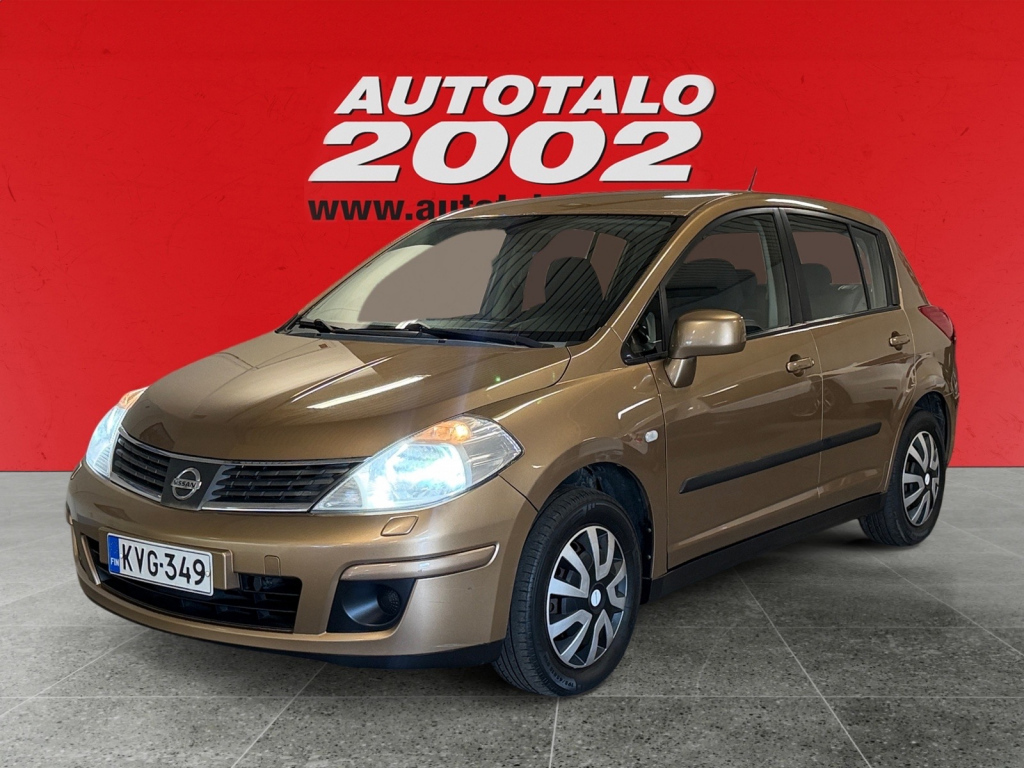 Nissan Tiida vaihtoauto