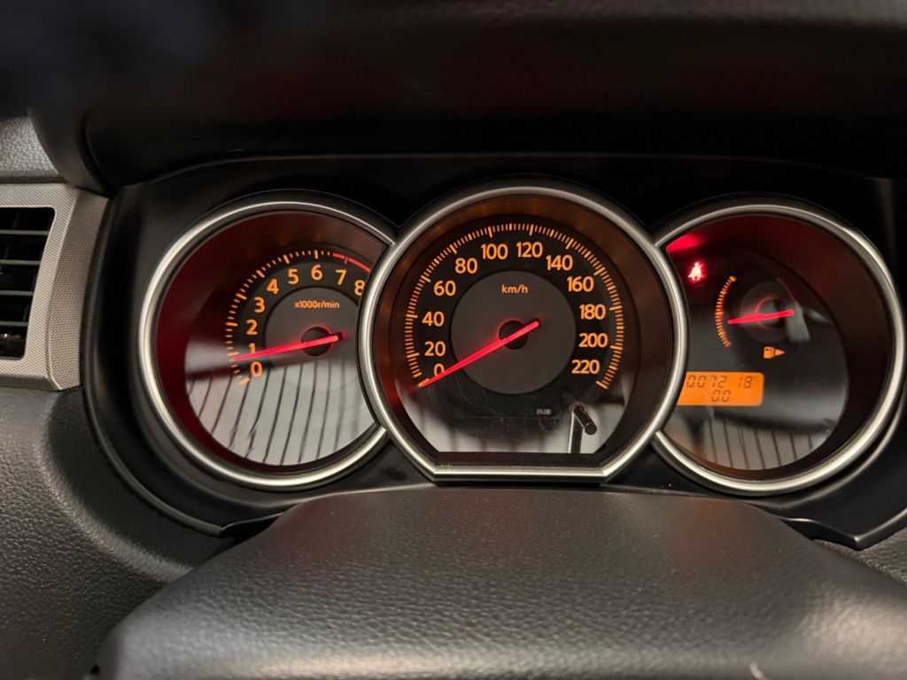 Nissan Tiida vaihtoauto