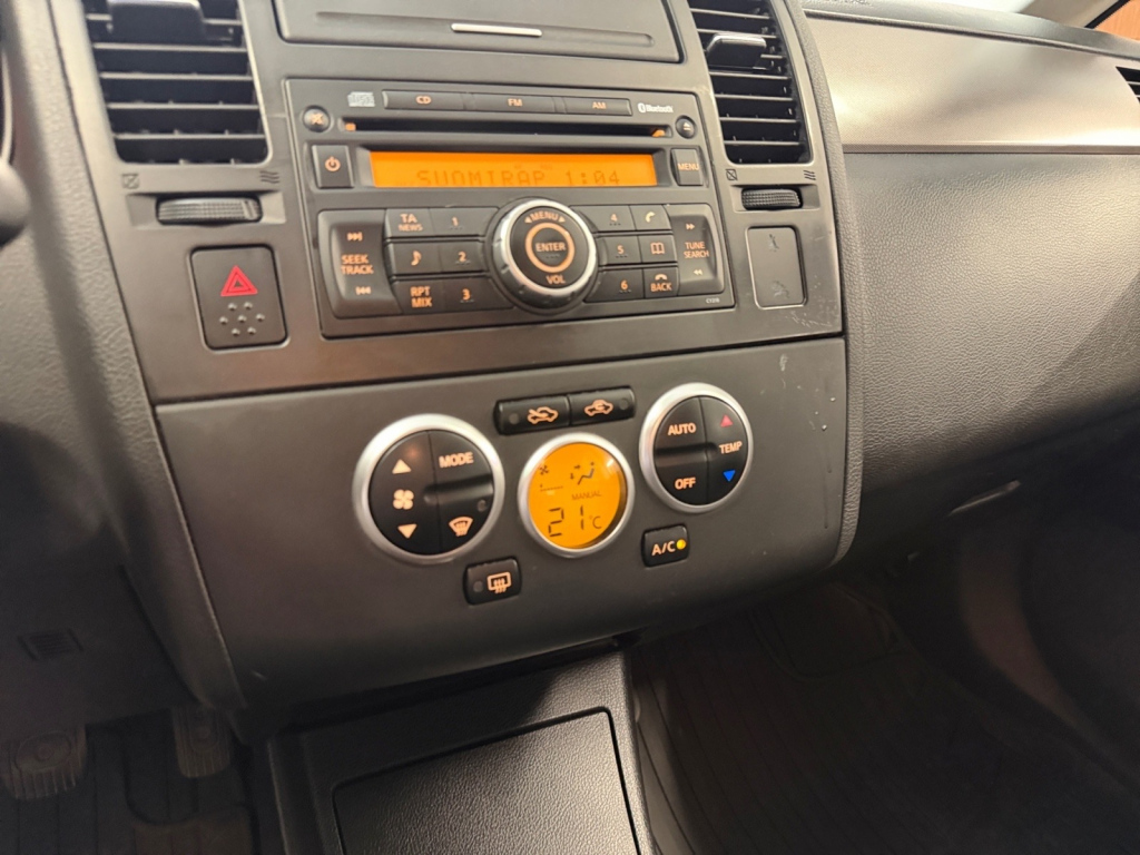 Nissan Tiida vaihtoauto